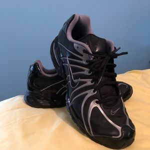 NIKE AIR MAX TORCH 316125-010 Shoes. Black with silver Trim.     Size 13